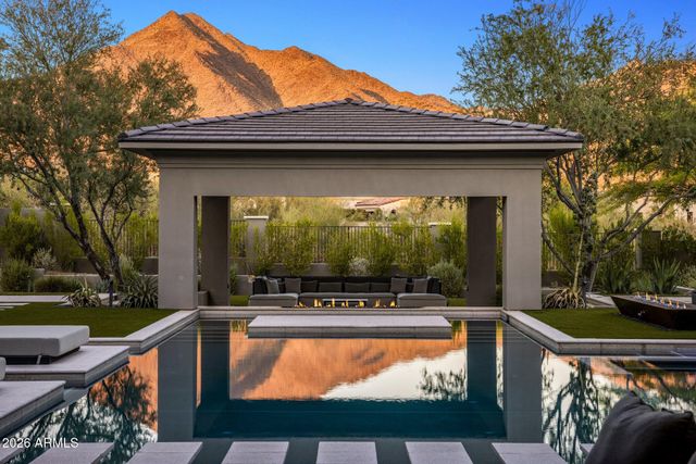 10110 E Siesta Lane, Scottsdale, AZ 85255