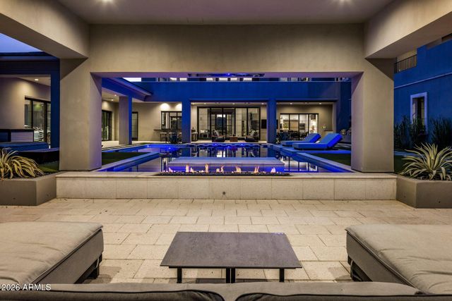 10110 E Siesta Lane, Scottsdale, AZ 85255