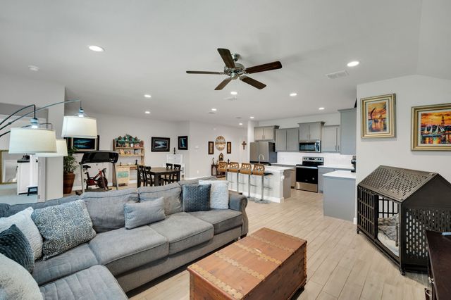 500 Jolie Court, Joshua, TX 76058