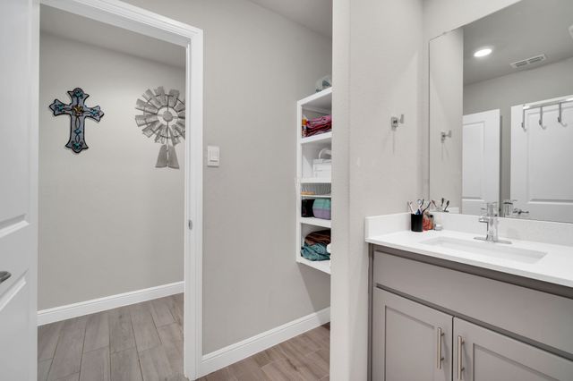 500 Jolie Court, Joshua, TX 76058