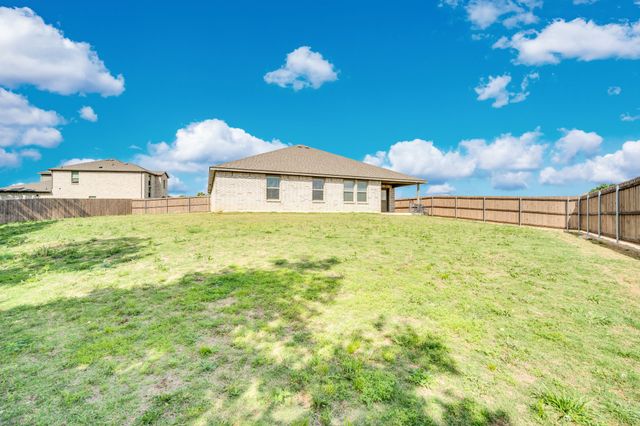 500 Jolie Court, Joshua, TX 76058