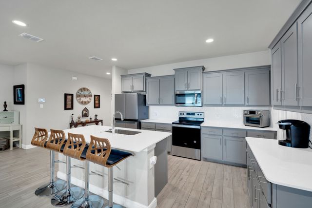 500 Jolie Court, Joshua, TX 76058