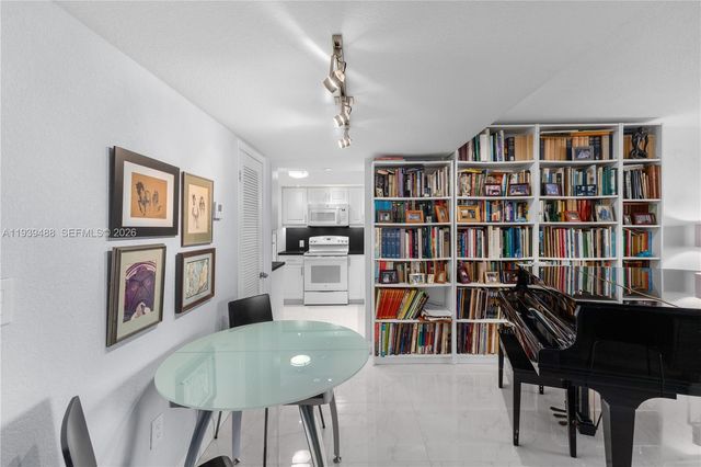 1020 Meridian Ave 416, Miami Beach, FL 33139