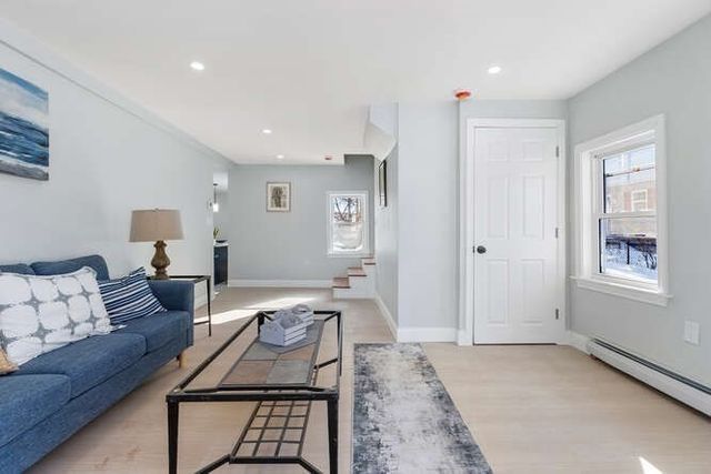 17 Lummus Ct, Lynn, MA 01904