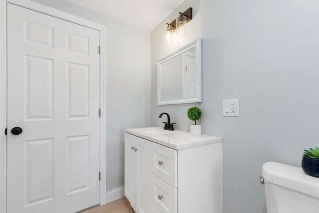 17 Lummus Ct, Lynn, MA 01904