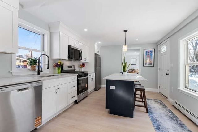 17 Lummus Ct, Lynn, MA 01904