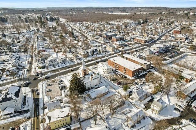 17 Lummus Ct, Lynn, MA 01904