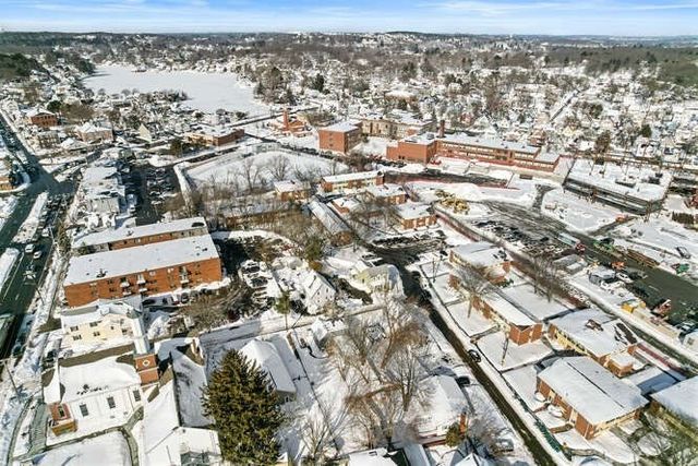 17 Lummus Ct, Lynn, MA 01904