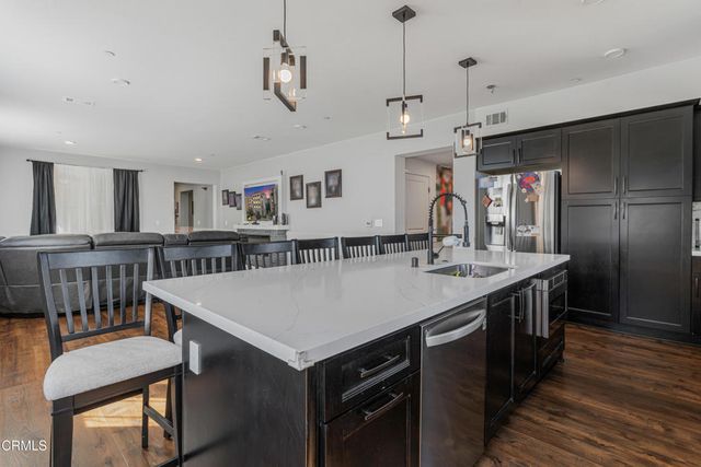 2820 Wagon Wheel Road 302, Oxnard, CA 93036