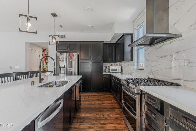 2820 Wagon Wheel Road 302, Oxnard, CA 93036