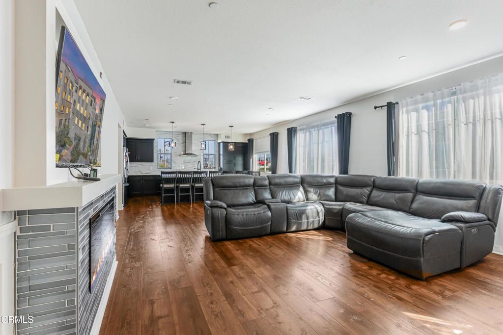 2820 Wagon Wheel Road 302, Oxnard, CA 93036