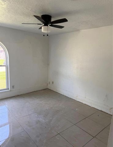 13907 Bearwood Road, Houston, TX 77038
