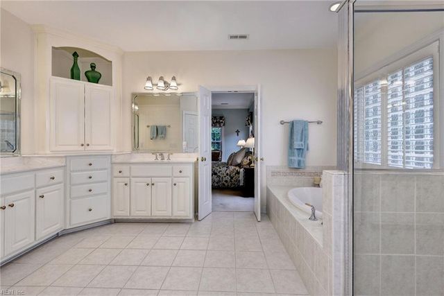4052 Ambassador CIR, Williamsburg, VA 23188