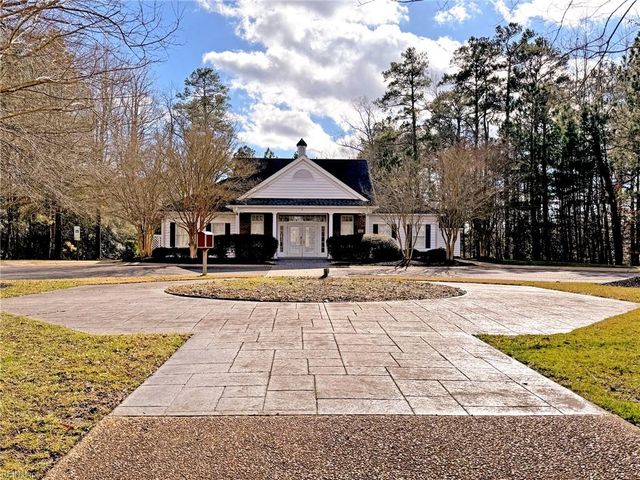 4052 Ambassador CIR, Williamsburg, VA 23188
