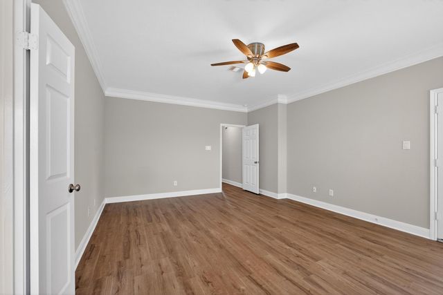 1202 Plantation Dr, Richmond, TX 77406