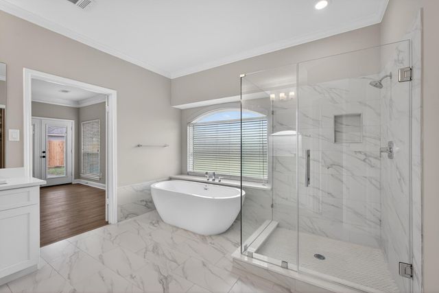 1202 Plantation Dr, Richmond, TX 77406