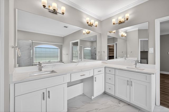 1202 Plantation Dr, Richmond, TX 77406