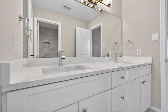 1202 Plantation Dr, Richmond, TX 77406