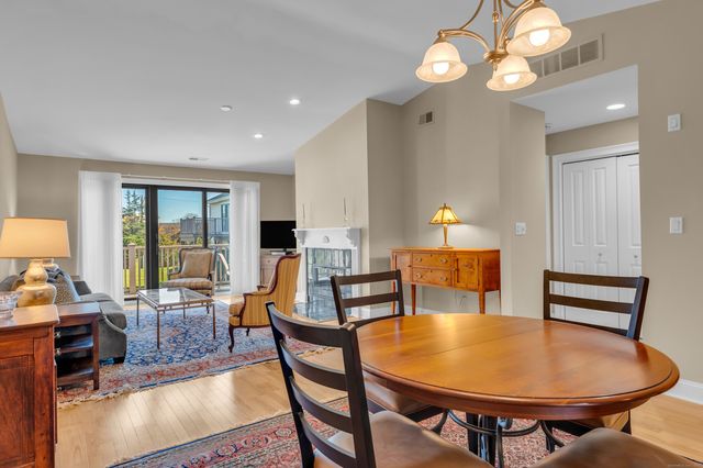 66 Turtle Bay Drive 66, Branford, CT 06405