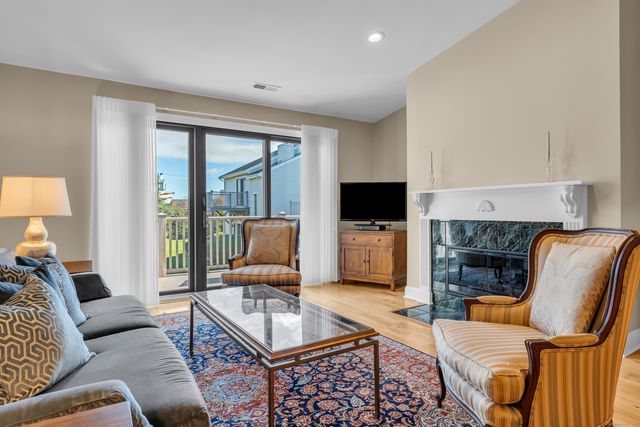 66 Turtle Bay Drive 66, Branford, CT 06405