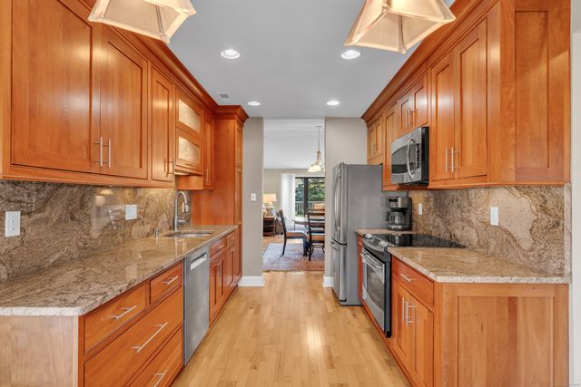 66 Turtle Bay Drive 66, Branford, CT 06405