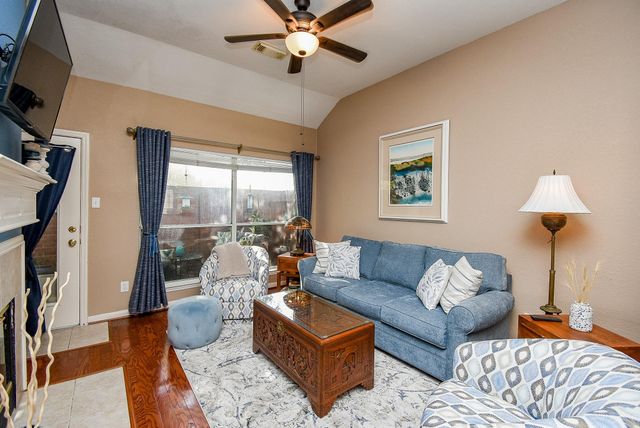 7206 Welshwood Lane, Sugar Land, TX 77479