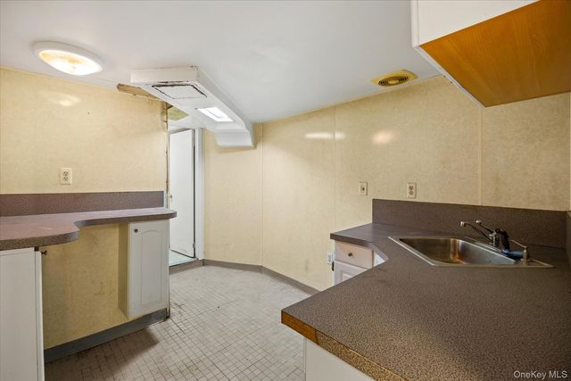57-43 64th Street, Maspeth, NY 11378