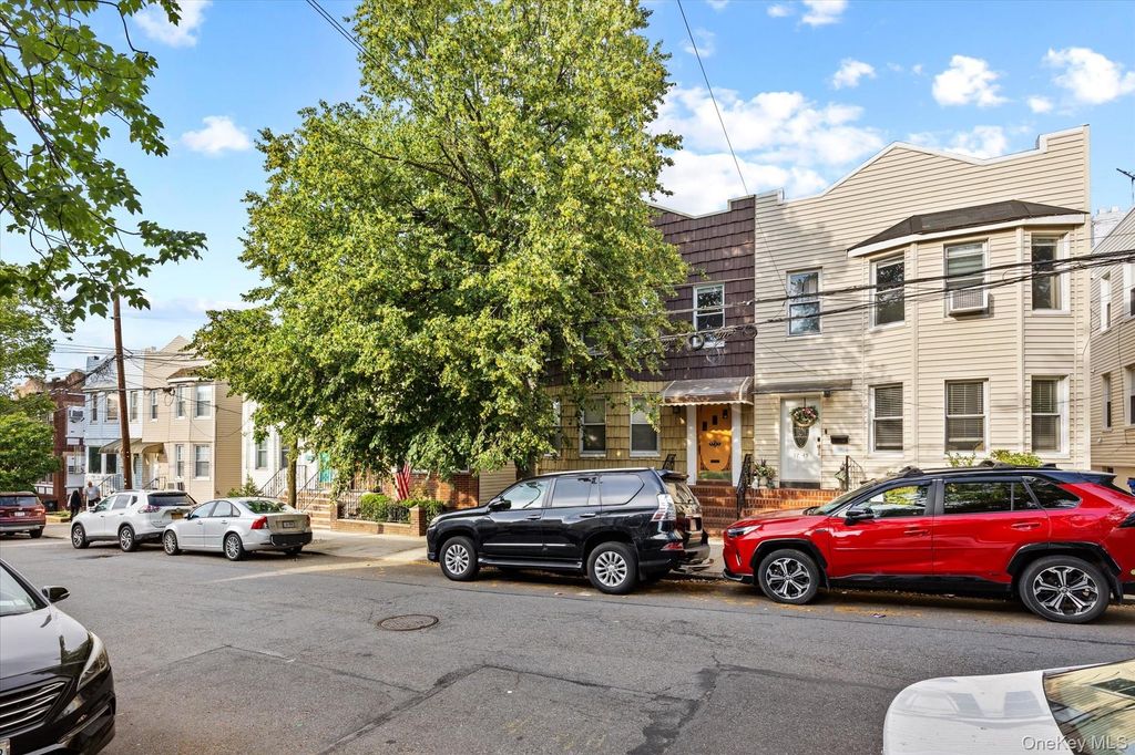 57-43 64th Street, Maspeth, NY 11378