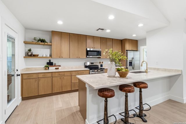 4714 Shady Breeze, San Antonio, TX 78217