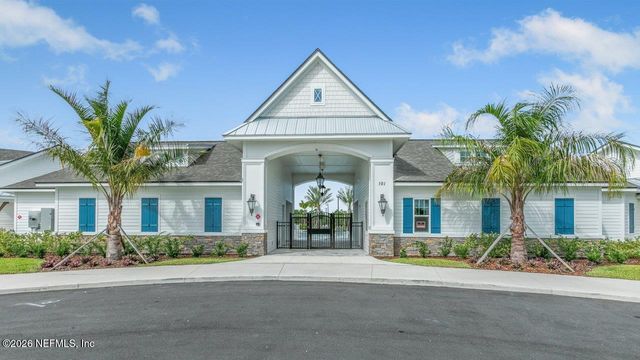 5 OAKLEAF Court, Palm Coast, FL 32137