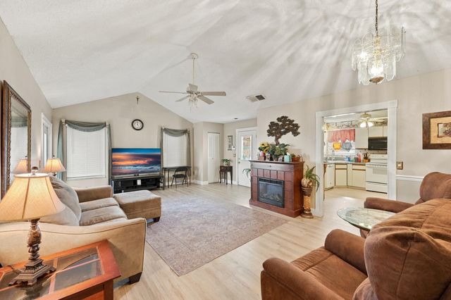 5215 W Canal Circle, Lake Worth, FL 33467