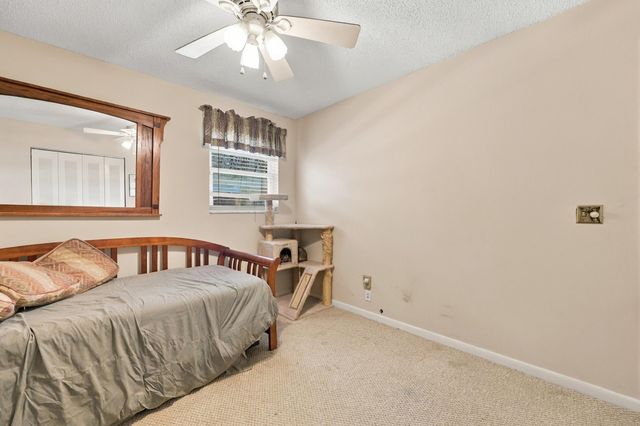 5215 W Canal Circle, Lake Worth, FL 33467