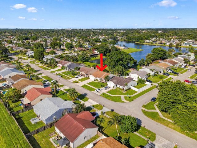 5215 W Canal Circle, Lake Worth, FL 33467