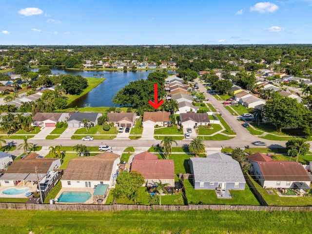 5215 W Canal Circle, Lake Worth, FL 33467