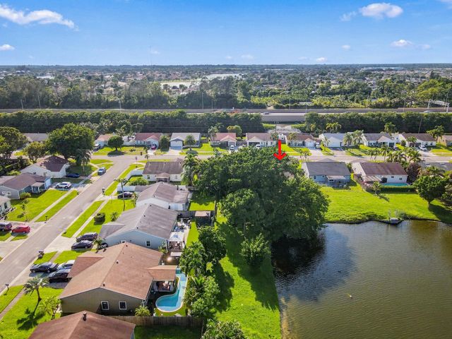 5215 W Canal Circle, Lake Worth, FL 33467
