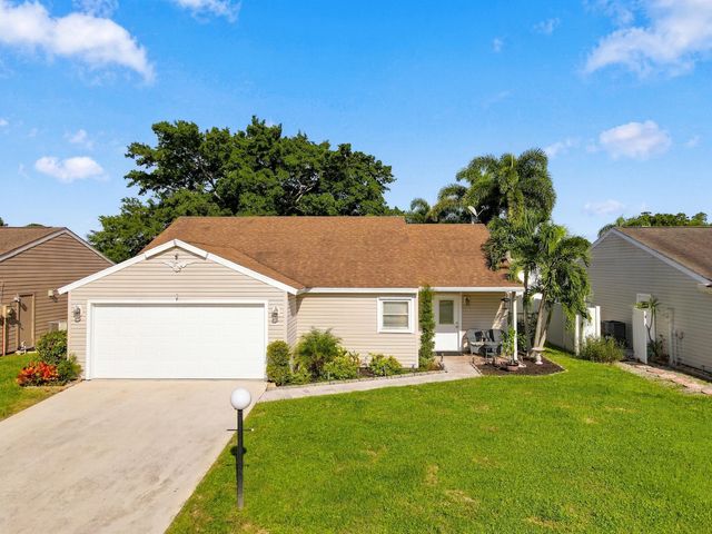 5215 W Canal Circle, Lake Worth, FL 33467