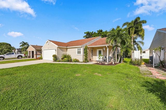 5215 W Canal Circle, Lake Worth, FL 33467