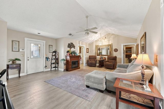 5215 W Canal Circle, Lake Worth, FL 33467
