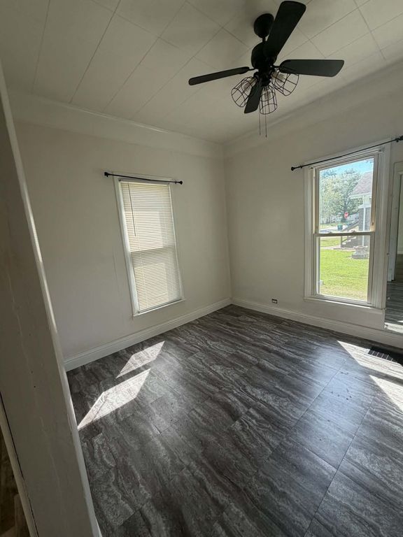 405 S State Street, Christopher, IL 62822 — photo 2