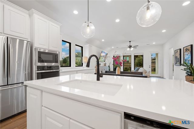 655 Vireos Street, New Braunfels, TX 78132