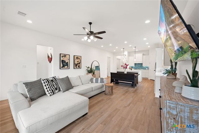655 Vireos Street, New Braunfels, TX 78132