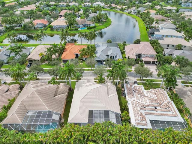19462 Saturnia Lakes Drive, Boca Raton, FL 33498