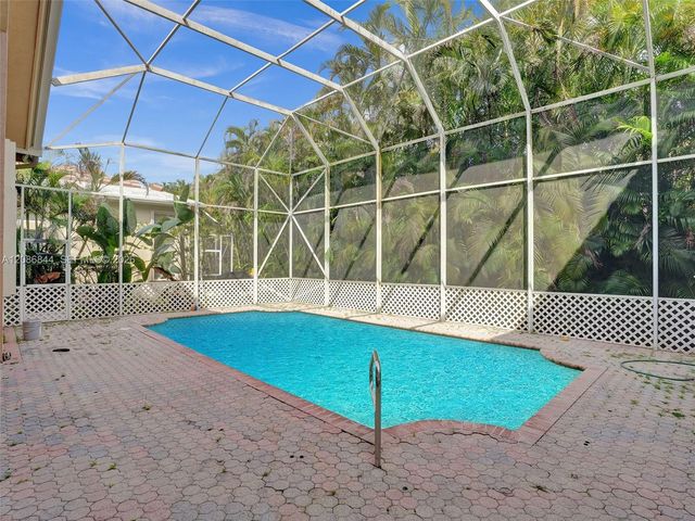 19462 Saturnia Lakes Drive, Boca Raton, FL 33498