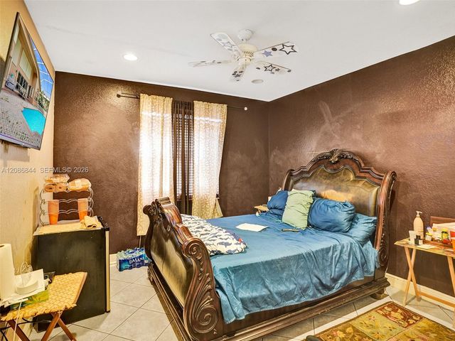 19462 Saturnia Lakes Drive, Boca Raton, FL 33498