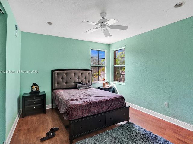 19462 Saturnia Lakes Drive, Boca Raton, FL 33498