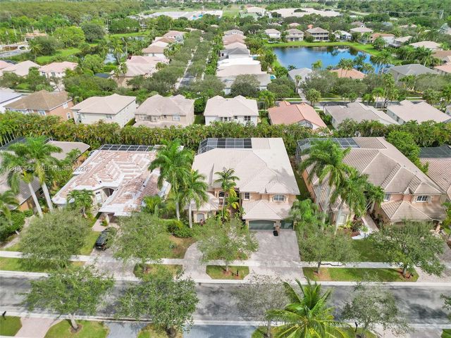 19462 Saturnia Lakes Drive, Boca Raton, FL 33498