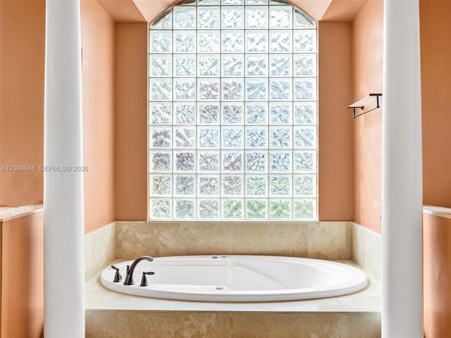 19462 Saturnia Lakes Drive, Boca Raton, FL 33498