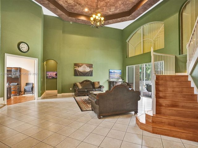 19462 Saturnia Lakes Drive, Boca Raton, FL 33498