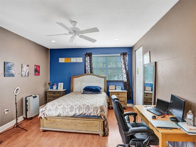 19462 Saturnia Lakes Drive, Boca Raton, FL 33498