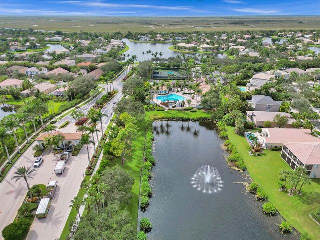 19462 Saturnia Lakes Drive, Boca Raton, FL 33498